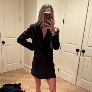 BB Dakota Black Long Sleeve Dress